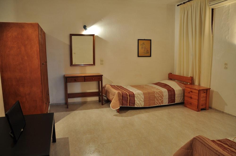 Michalis Apartments Near The Beaches With Sea View Páros Exteriér fotografie