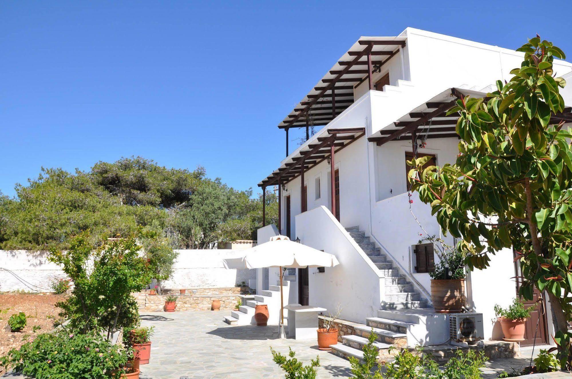 Michalis Apartments Near The Beaches With Sea View Páros Exteriér fotografie